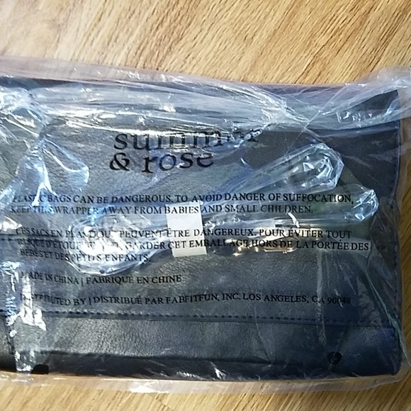 Summer and Rose Crossbody Clutch - Picture 4 of 4